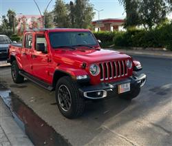 جیپ گلادیەتەر